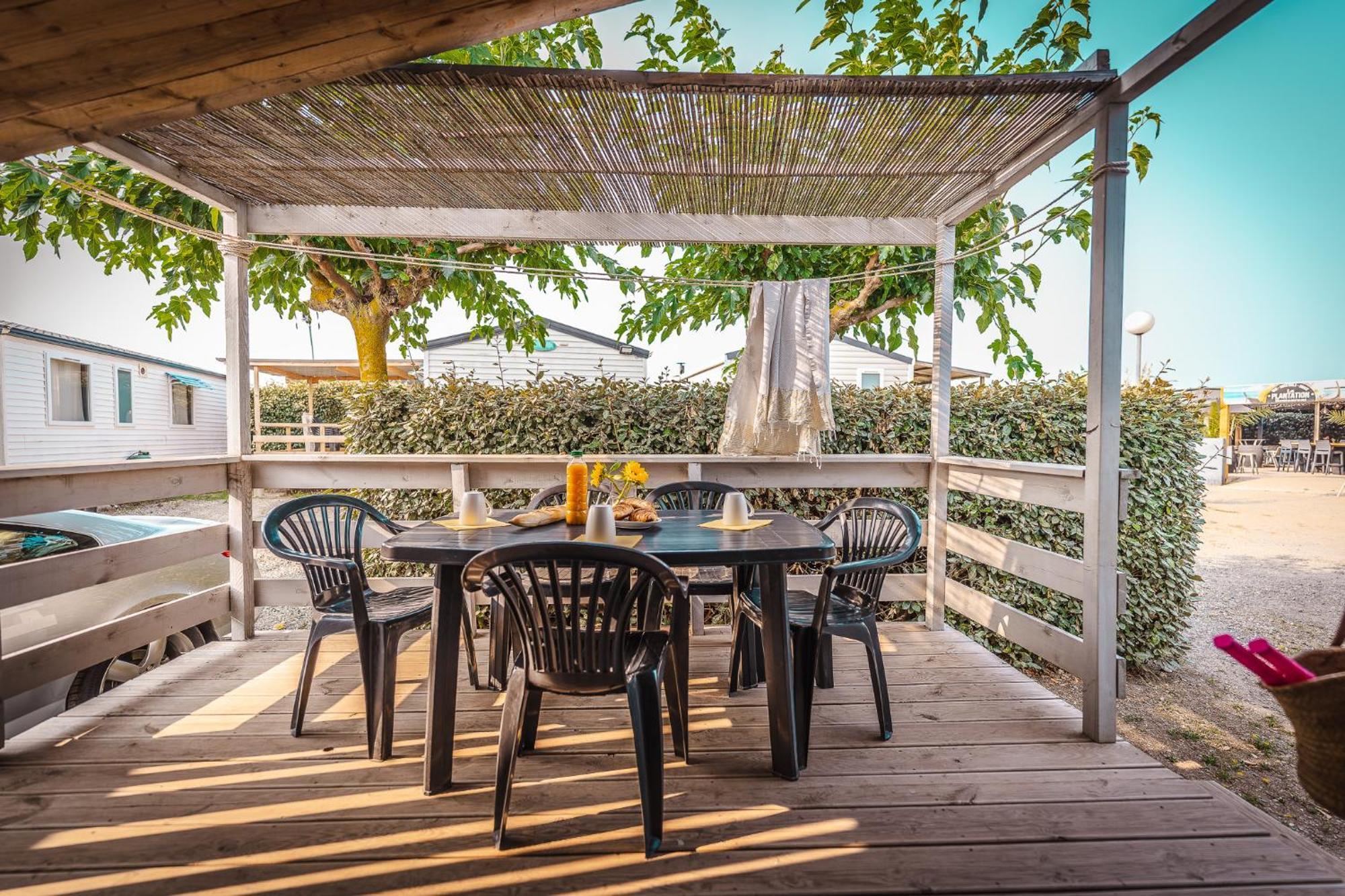 Camping Le Roucan West Vias Dış mekan fotoğraf