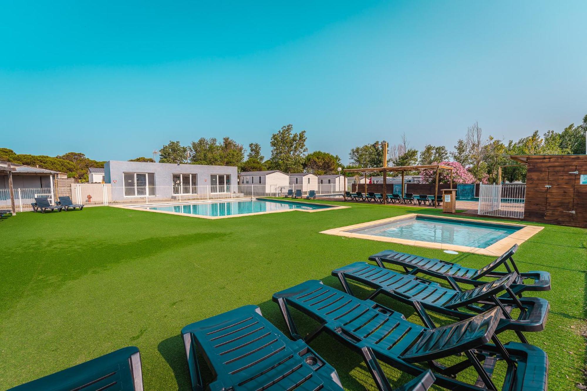 Camping Le Roucan West Vias Dış mekan fotoğraf